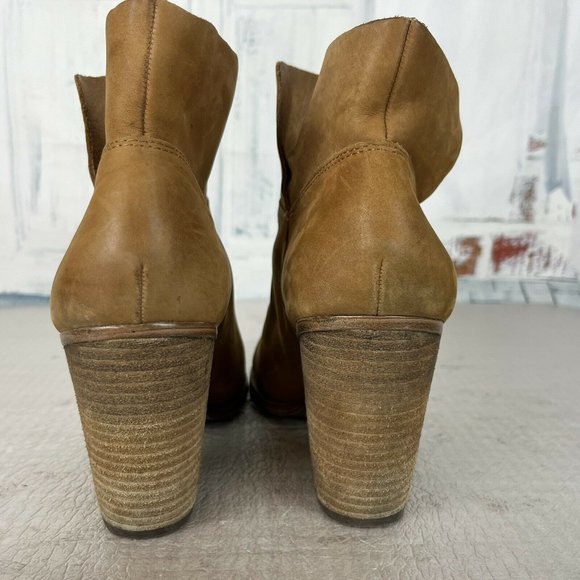 Vince Camuto Helyn Nubuck Leather Ankle Booties - Picture 7 of 9